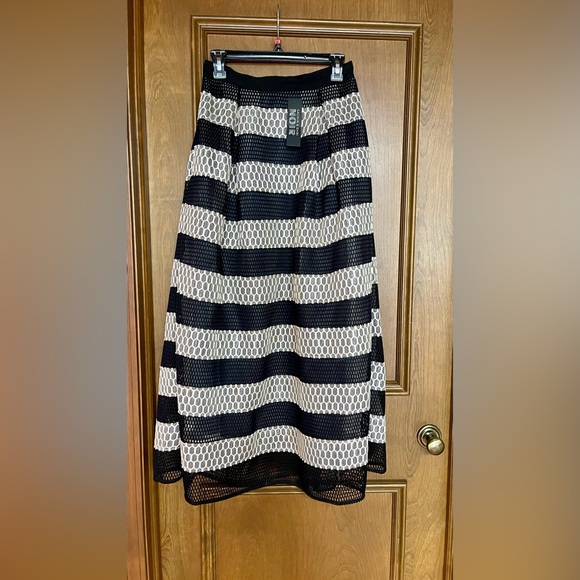 Sachin + Babi Dresses & Skirts - Sachin + Babi A-Line Black and White Midi Skirt